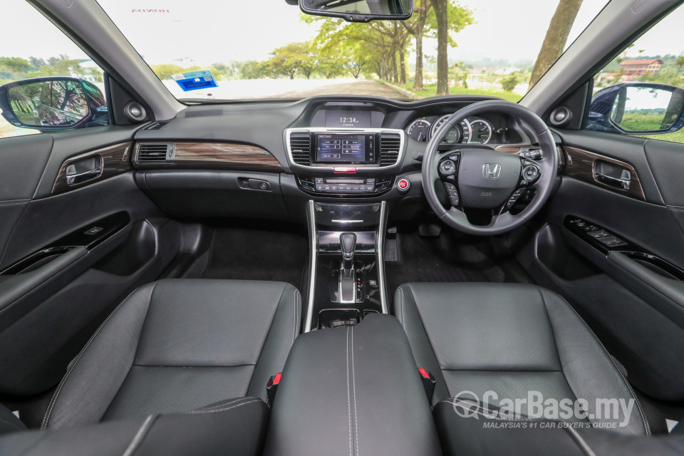 Honda Accord CR Facelift (2016) Interior