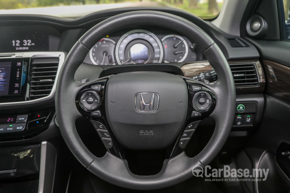 Honda Accord CR Facelift (2016) Interior