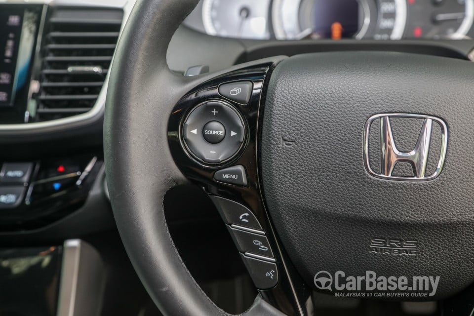 Honda Accord CR Facelift (2016) Interior
