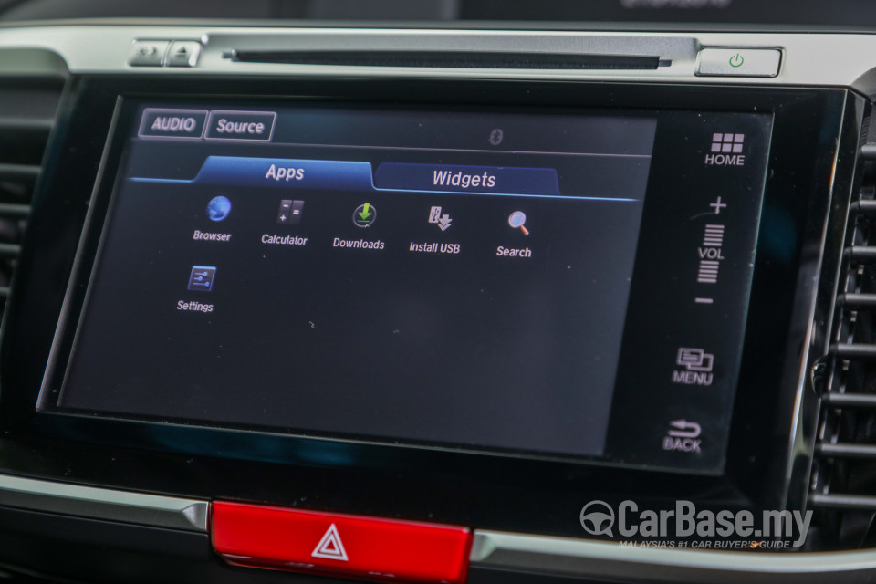 Honda Accord CR Facelift (2016) Interior