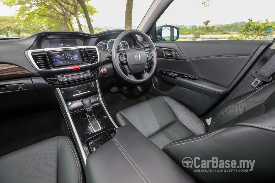 Honda Accord CR Facelift (2016) Interior