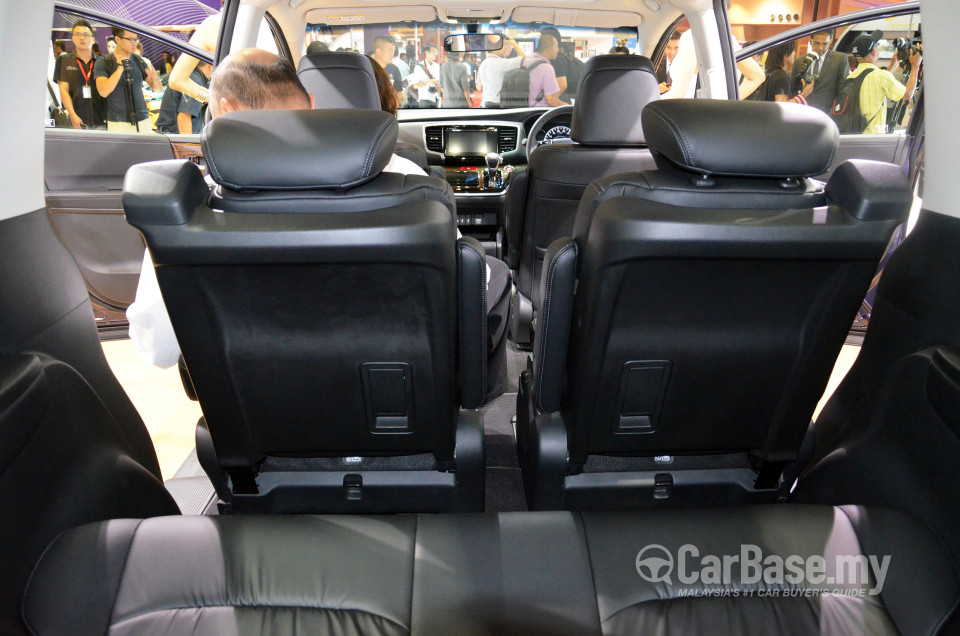 Honda Odyssey RC1 (2013) Interior