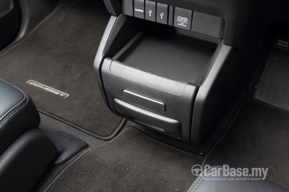 Honda Odyssey RC1 (2013) Interior
