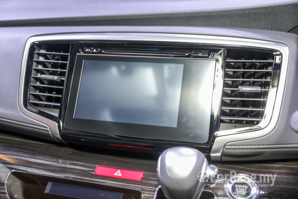 Honda Odyssey RC1 Facelift (2018) Interior