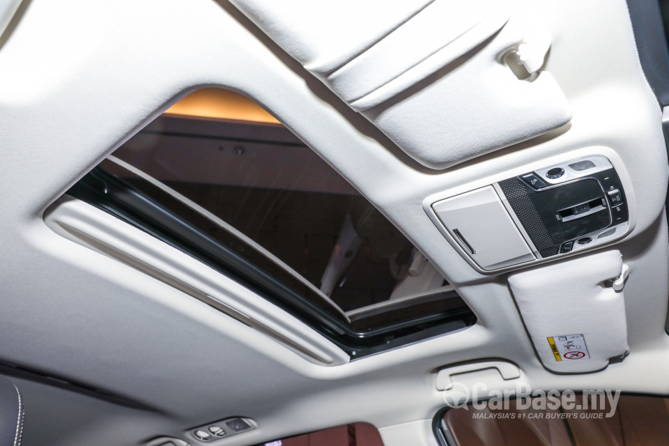 Honda Odyssey RC1 Facelift (2018) Interior