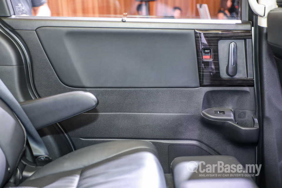 Honda Odyssey RC1 Facelift (2018) Interior