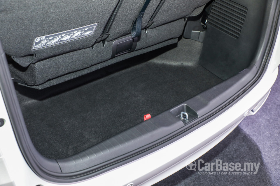 Honda Odyssey RC1 Facelift (2018) Interior