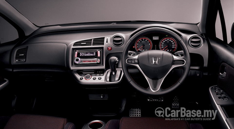 Honda Stream RN (2009) Interior