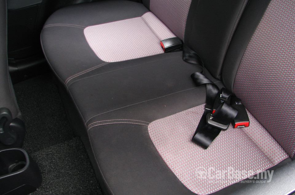 Hyundai i10 PA Facelift (2011) Interior