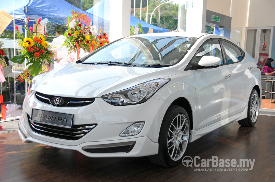 Hyundai Elantra MD (2012) Exterior