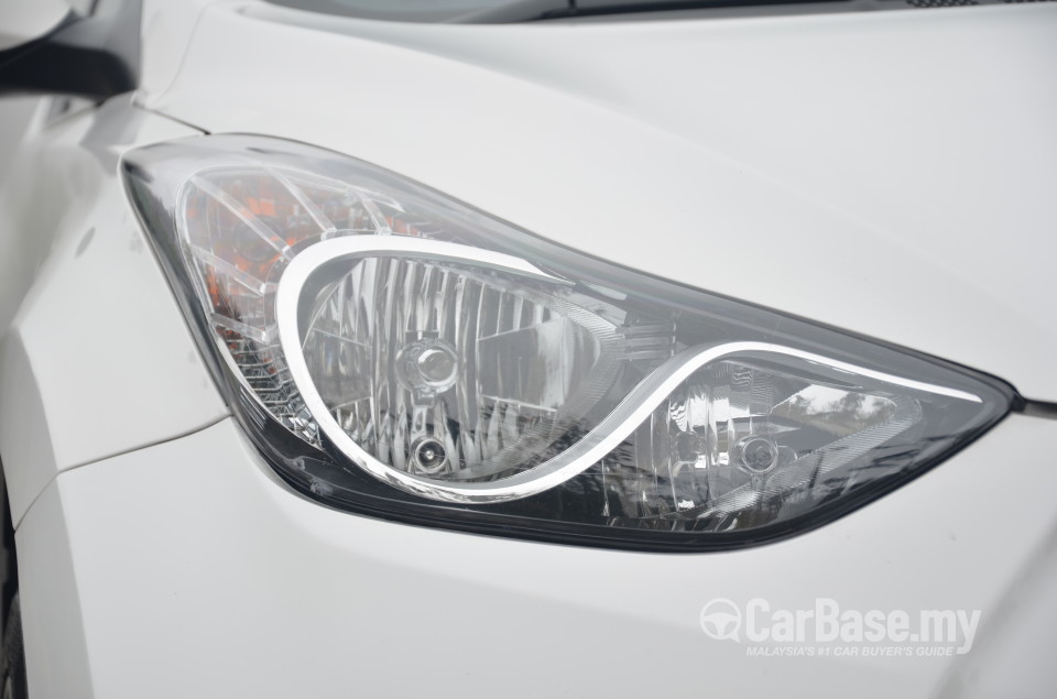 Hyundai Elantra MD (2012) Exterior