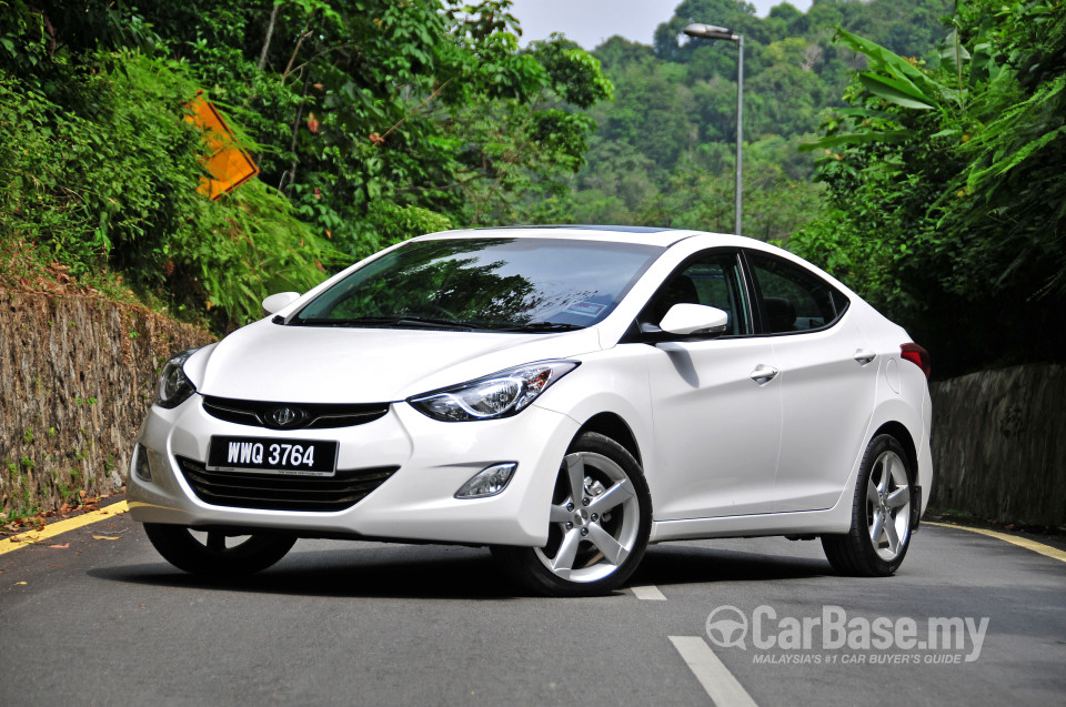 Hyundai Elantra MD (2012) Exterior