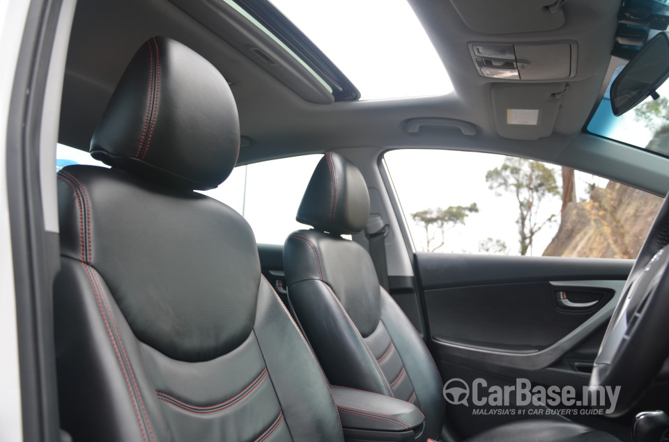 Hyundai Elantra MD (2012) Interior