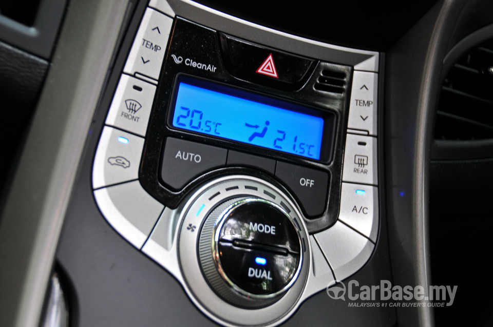 Hyundai Elantra MD (2012) Interior
