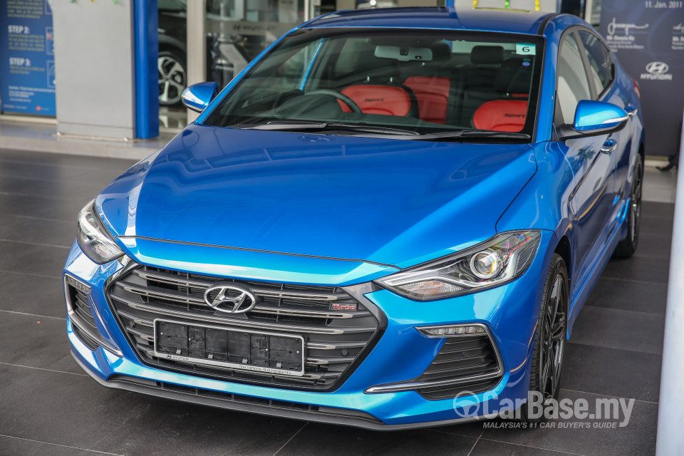 Hyundai Elantra AD (2017) Exterior
