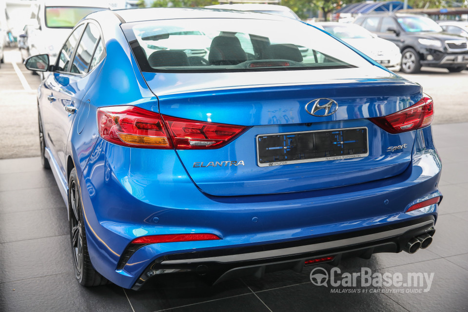 Hyundai Elantra AD (2017) Exterior