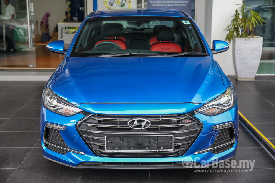 Hyundai Elantra AD (2017) Exterior