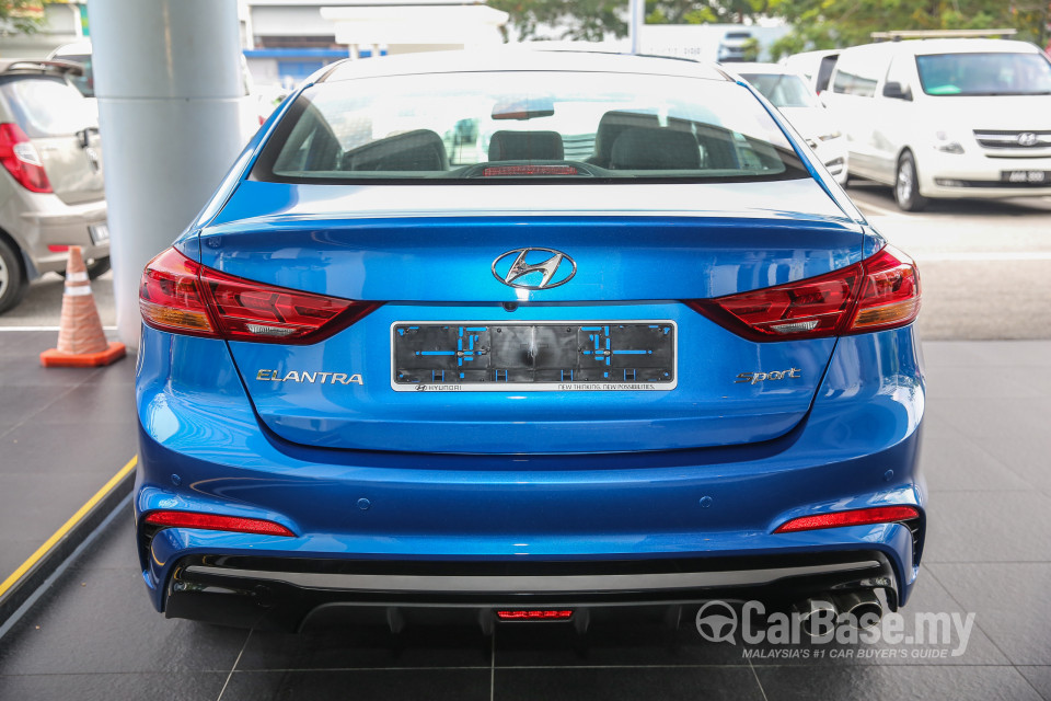 Hyundai Elantra AD (2017) Exterior