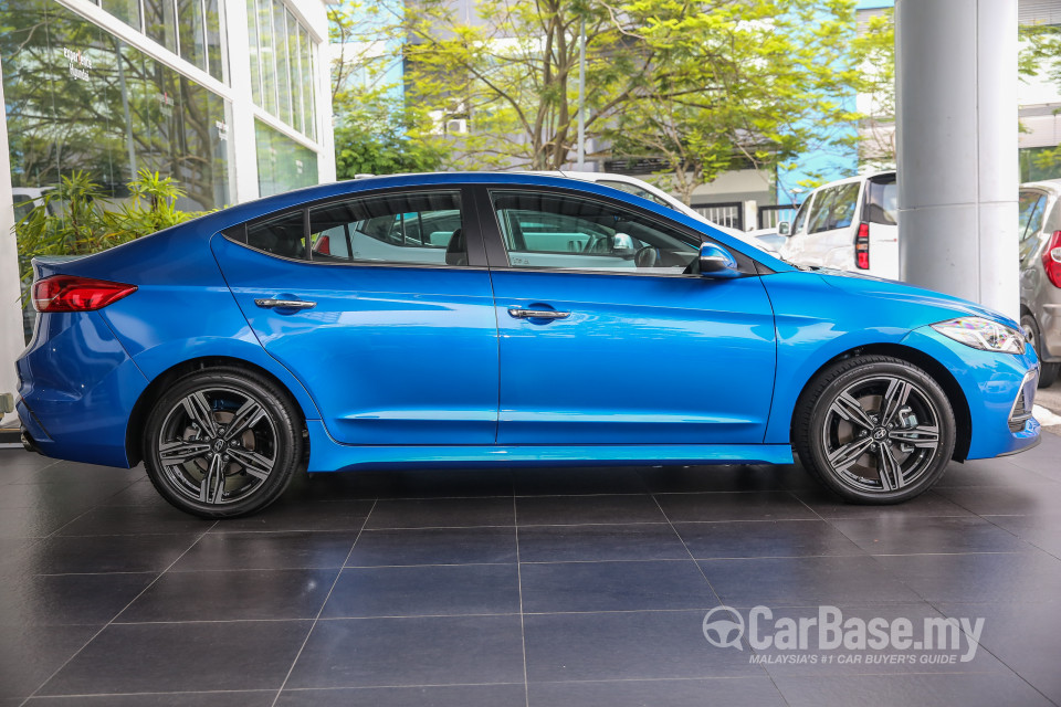 Hyundai Elantra AD (2017) Exterior