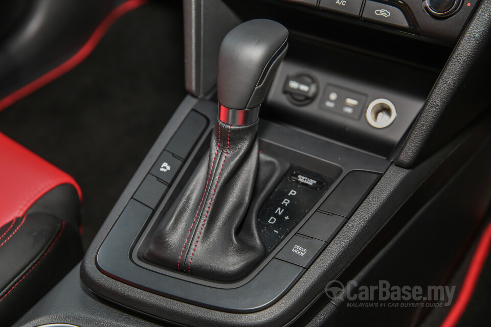 Mazda MX-5 ND (2015) Interior