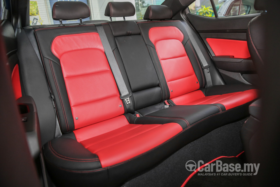Hyundai Elantra AD (2017) Interior