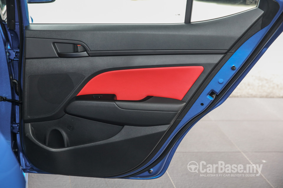 Hyundai Elantra AD (2017) Interior