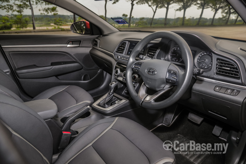 Hyundai Elantra AD Facelift (2019) Interior