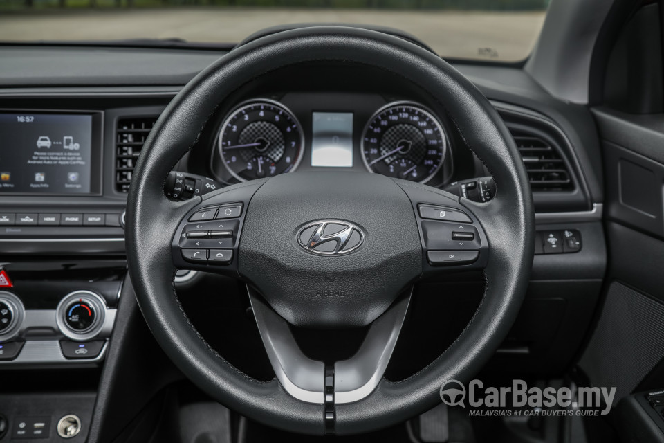 Hyundai Elantra AD Facelift (2019) Interior