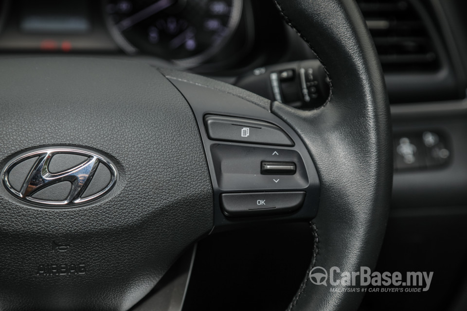 Hyundai Elantra AD Facelift (2019) Interior