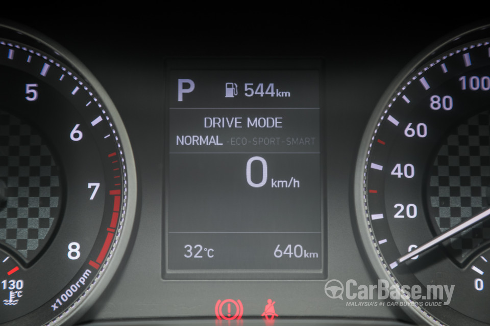 Hyundai Elantra AD Facelift (2019) Interior