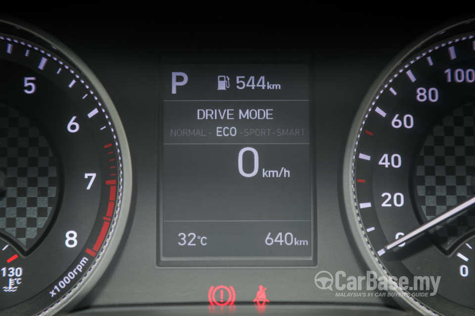 Hyundai Elantra AD Facelift (2019) Interior