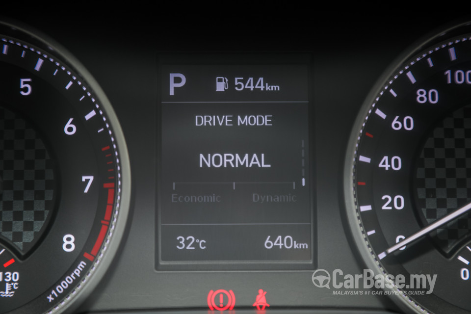 Hyundai Elantra AD Facelift (2019) Interior