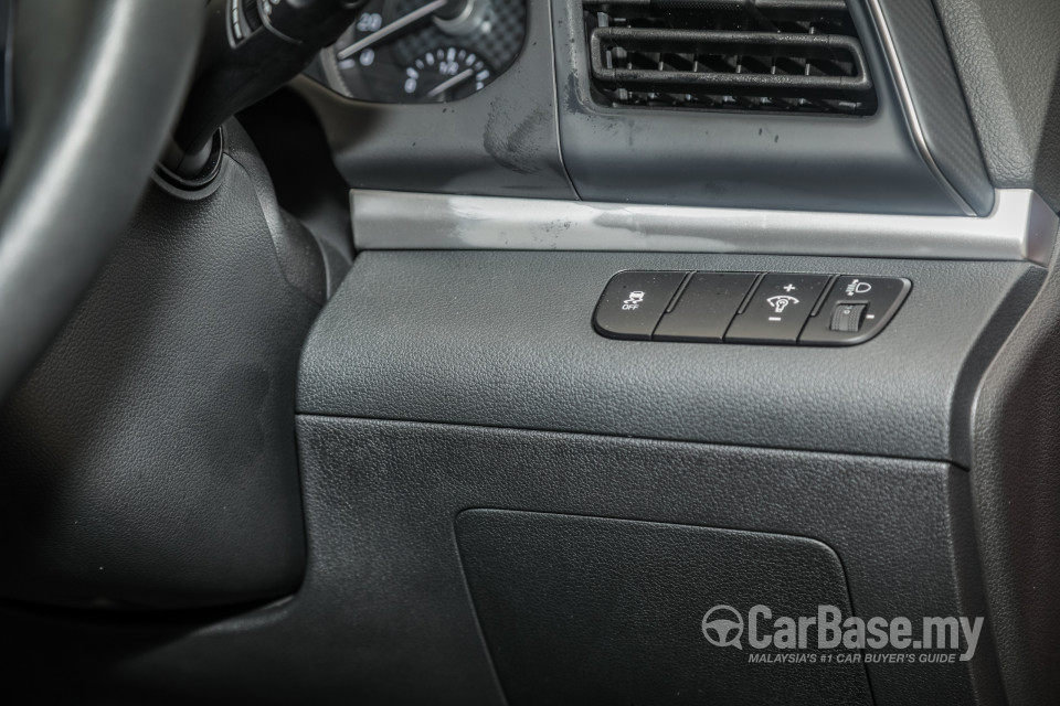 Hyundai Elantra AD Facelift (2019) Interior