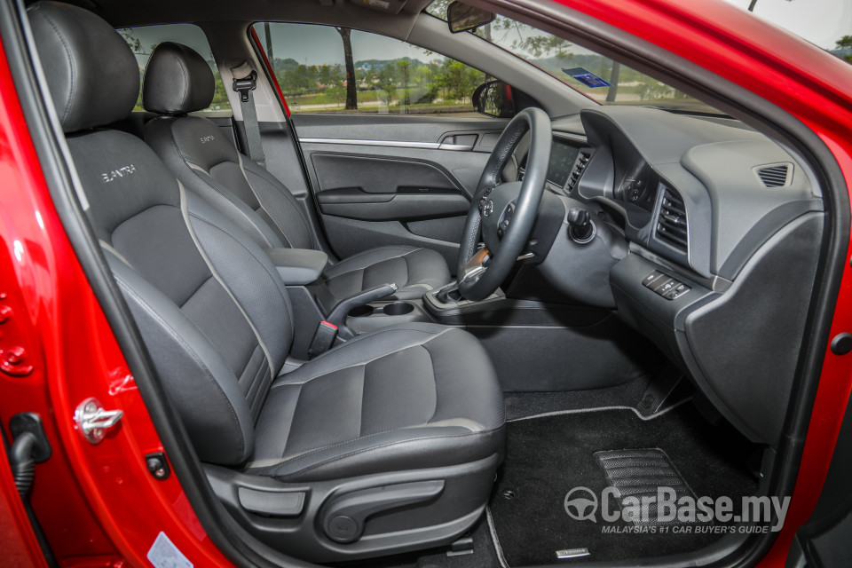Hyundai Elantra AD Facelift (2019) Interior
