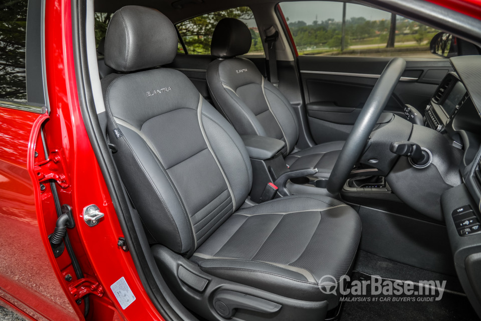 Hyundai Elantra AD Facelift (2019) Interior