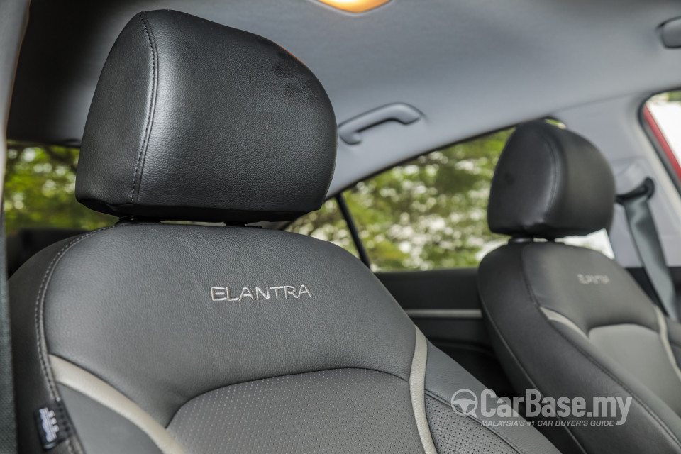 Hyundai Elantra AD Facelift (2019) Interior