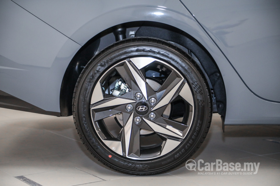 Hyundai Elantra CN7 (2020) Exterior