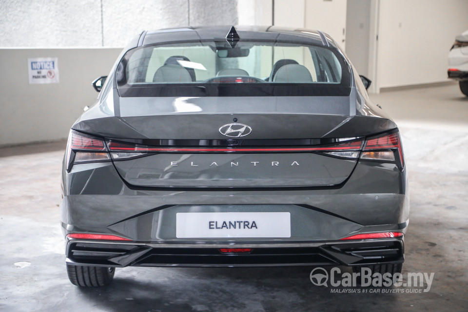 Hyundai Elantra CN7 (2020) Exterior