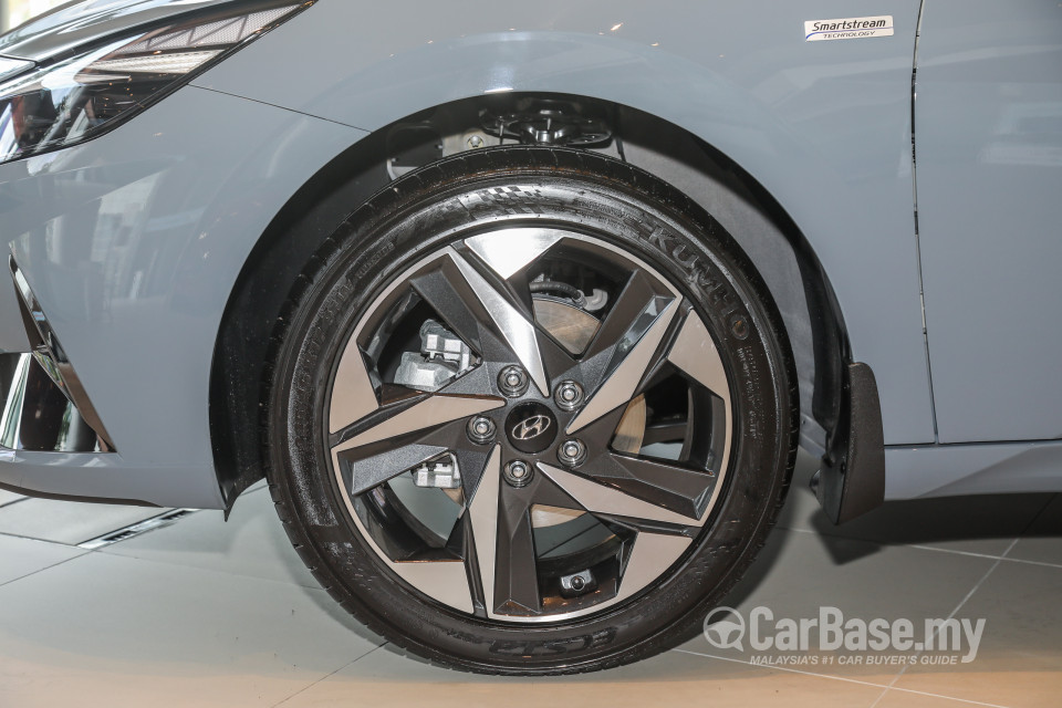 Hyundai Elantra CN7 (2020) Exterior