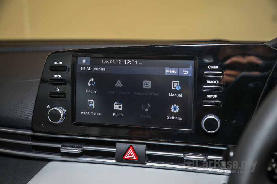 Nissan Navara D23 Facelift (2021) Interior