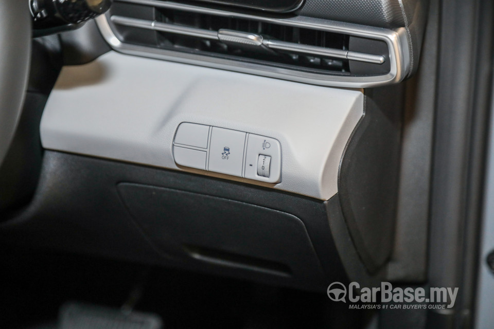 Hyundai Elantra CN7 (2020) Interior