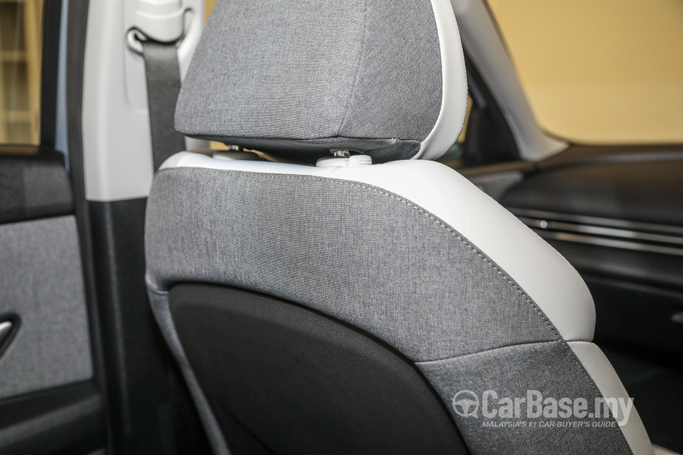 Hyundai Elantra CN7 (2020) Interior
