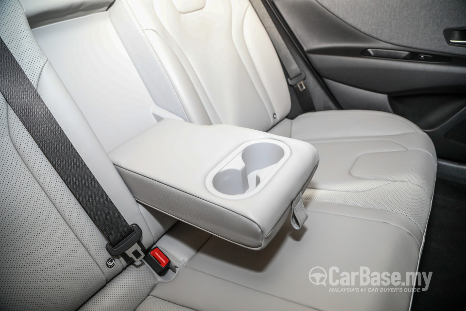 Hyundai Elantra CN7 (2020) Interior