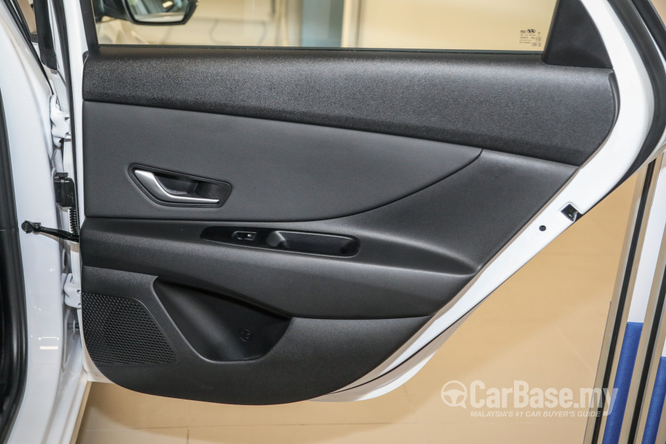 Hyundai Elantra CN7 (2020) Interior