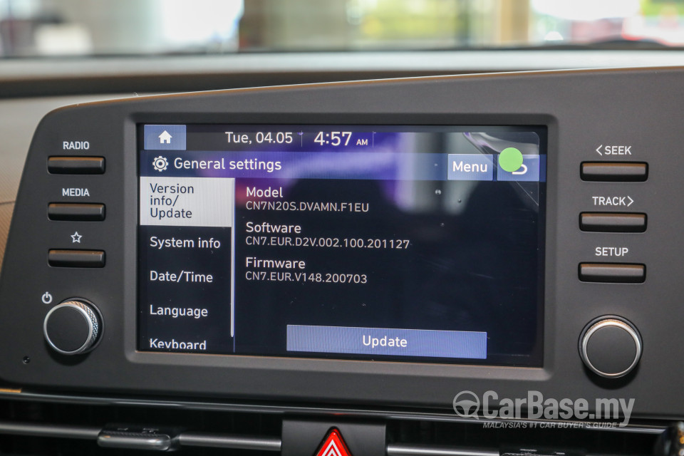 Hyundai Elantra CN7 (2020) Interior