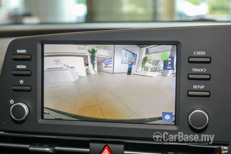 Hyundai Elantra CN7 (2020) Interior