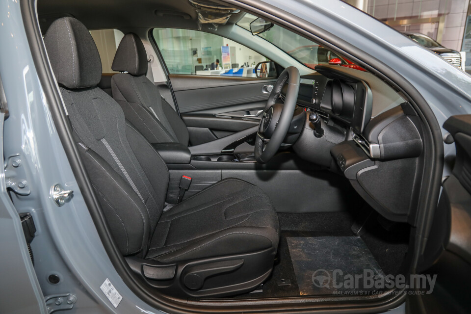 Nissan Navara D23 Facelift (2021) Interior