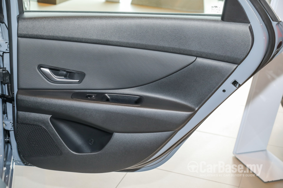 Hyundai Elantra CN7 (2020) Interior