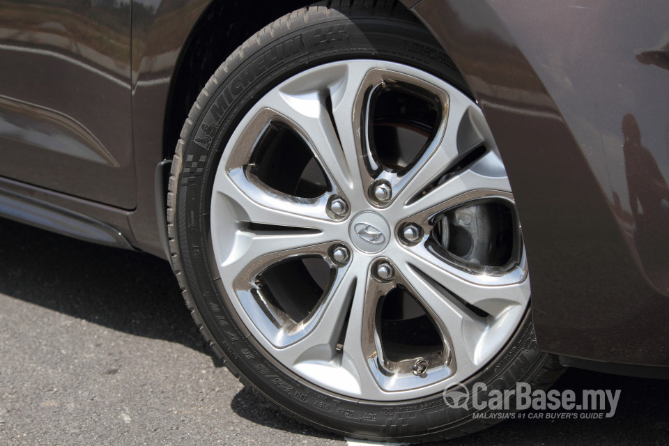 Hyundai i30 GD (2014) Exterior