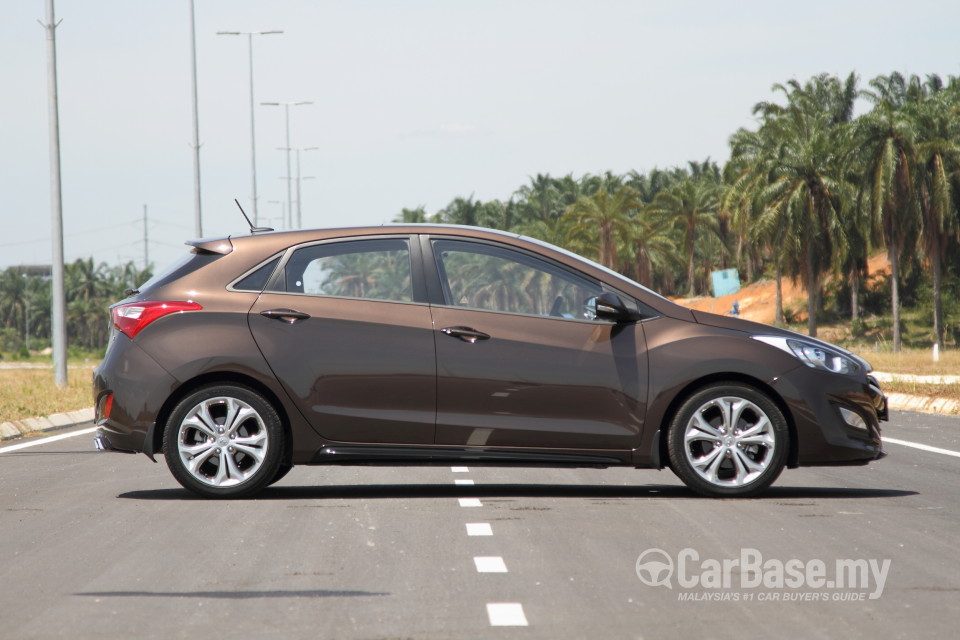 Hyundai i30 GD (2014) Exterior